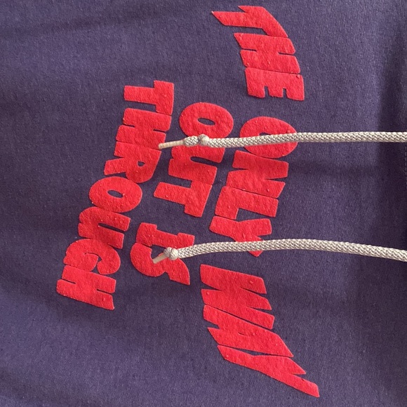 Urban outfitters vintage sweatshirt - Picture 3 of 3